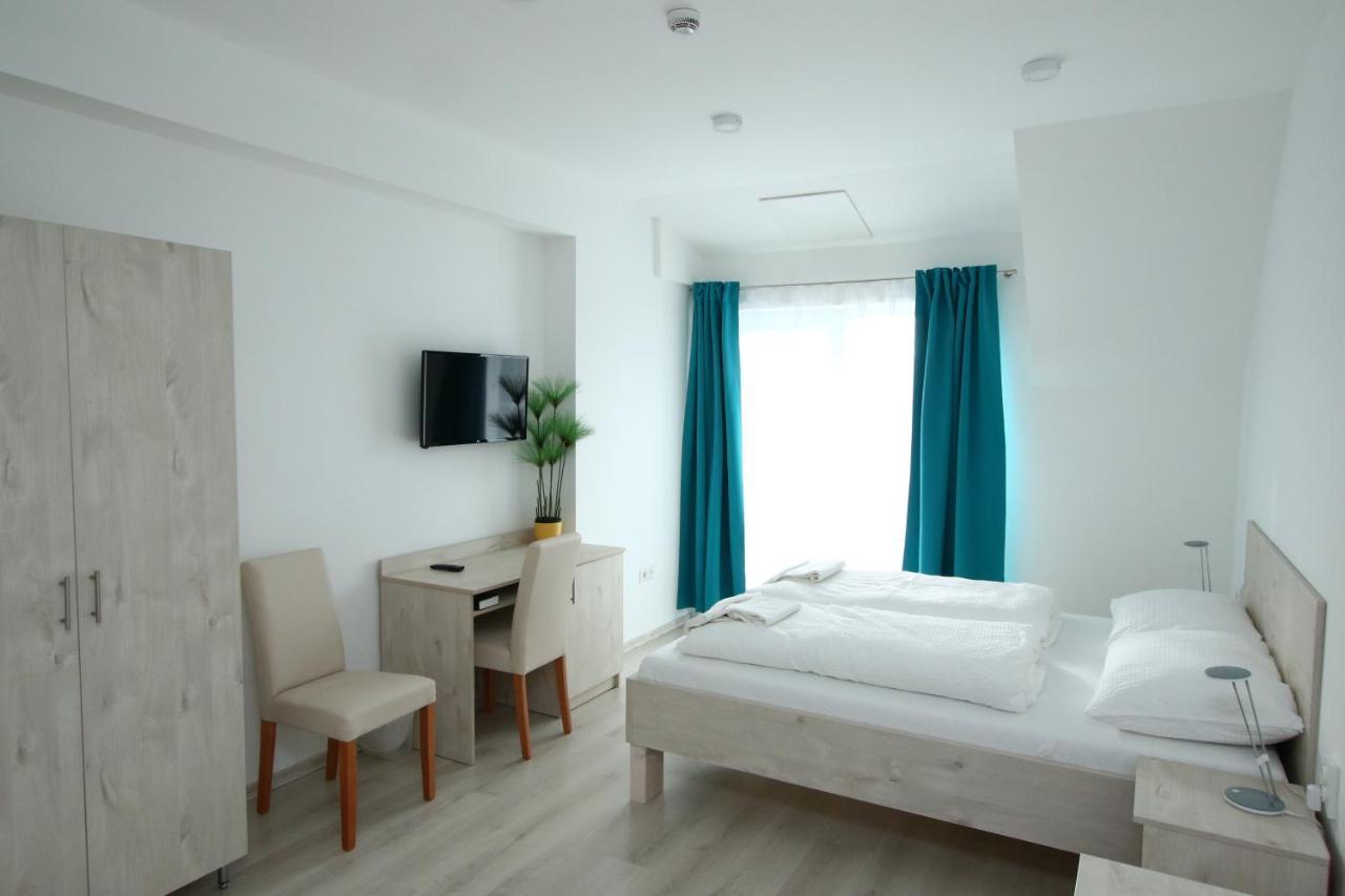 Hotel Aqua Komarom Luaran gambar